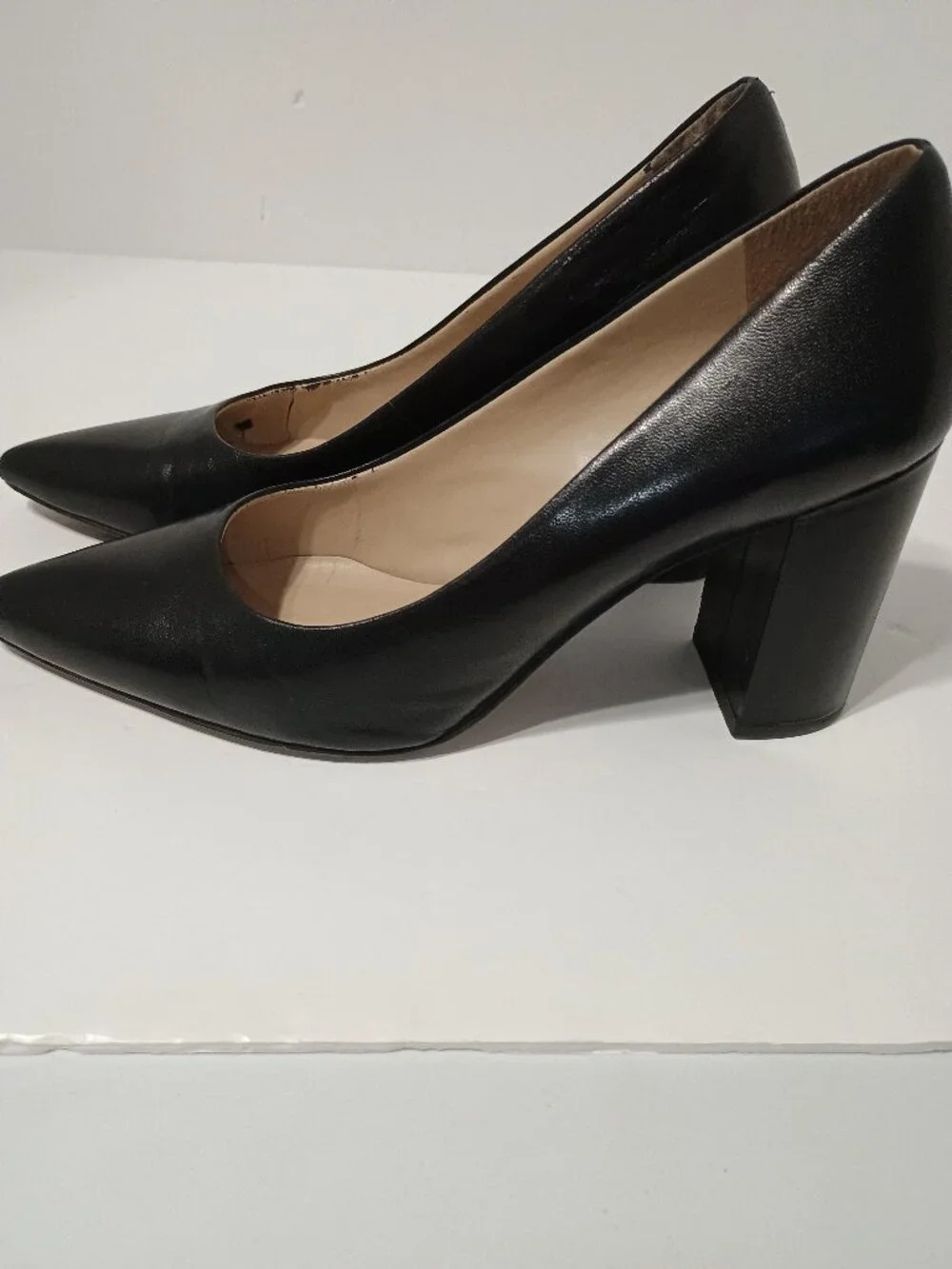 Franco Sarto Black Leather Pointed Toe Block Heel Pumps Women's US 9.5M Classic